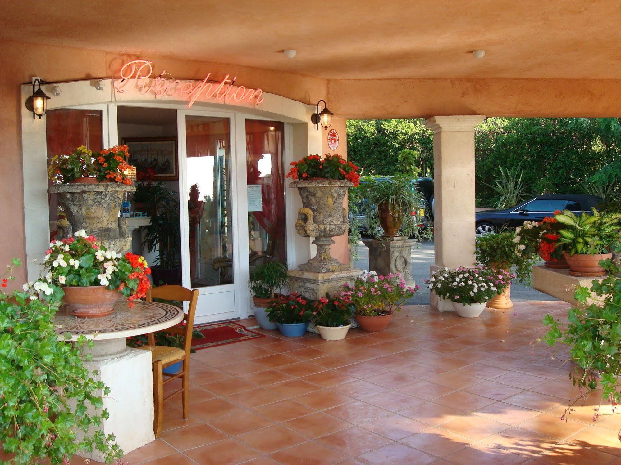 סן-מקסים Hotel Martinengo מראה חיצוני תמונה